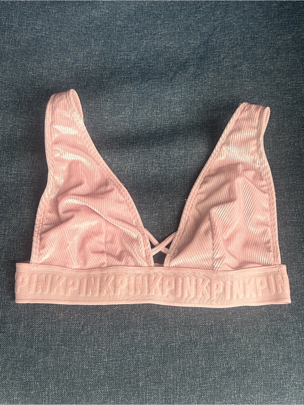 ☀️BOGO Item NWT Victoria’s Secret Pink Blush Shine Velvet Bralette☀️